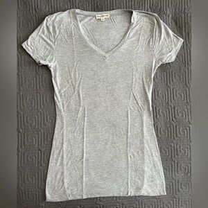 Zenana Outfitters Light Gray V-Neck Tee